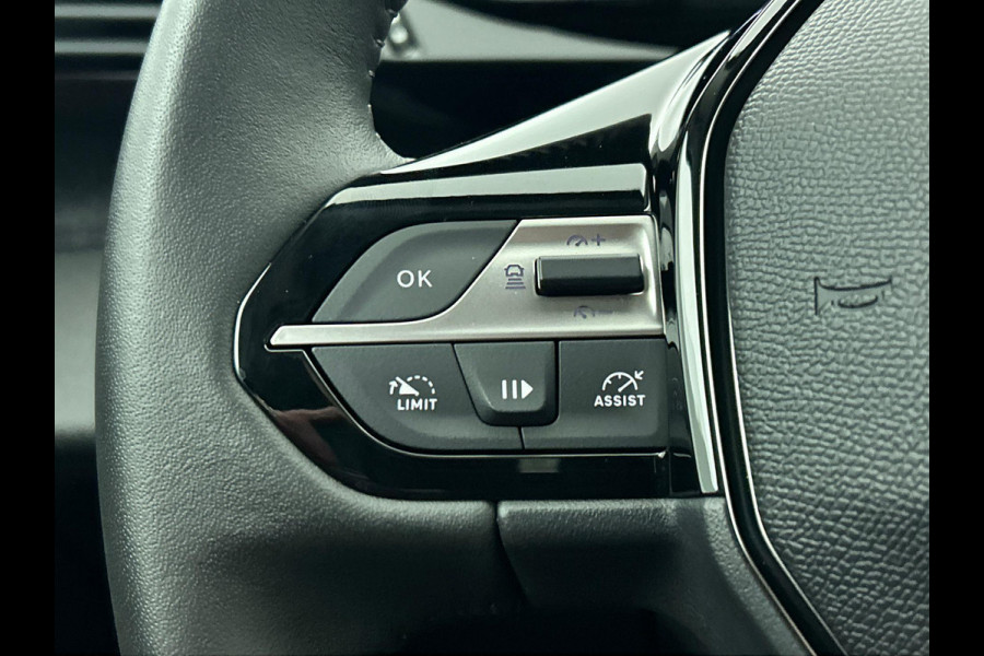 Peugeot 408 1.2 PureTech Allure Pack 130pk Automaat Comfort Pakket Ergo comfort stoel Electrische stoelverstelling lichtmetalen velgen stoelverwarming Camera Navigatie Climate Control Dab Led Parkeer sensoren