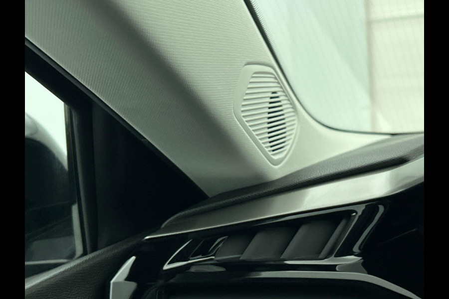 Peugeot 408 1.2 PureTech Allure Pack 130pk Automaat Comfort Pakket Ergo comfort stoel Electrische stoelverstelling lichtmetalen velgen stoelverwarming Camera Navigatie Climate Control Dab Led Parkeer sensoren