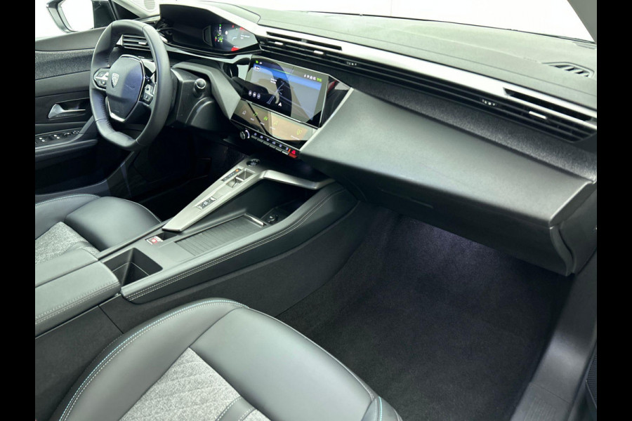 Peugeot 408 1.2 PureTech Allure Pack 130pk Automaat Comfort Pakket Ergo comfort stoel Electrische stoelverstelling lichtmetalen velgen stoelverwarming Camera Navigatie Climate Control Dab Led Parkeer sensoren
