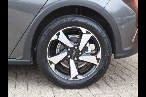 Ford Focus 1.0 EcoBoost 155pk Automaat Active X Ford Focus 1.0 EcoBoost 155pk Hybrid Automaat Active X Navigatie Climate Control Camera Parkeer sensoren B&O Dab Lichtmetalen velgen