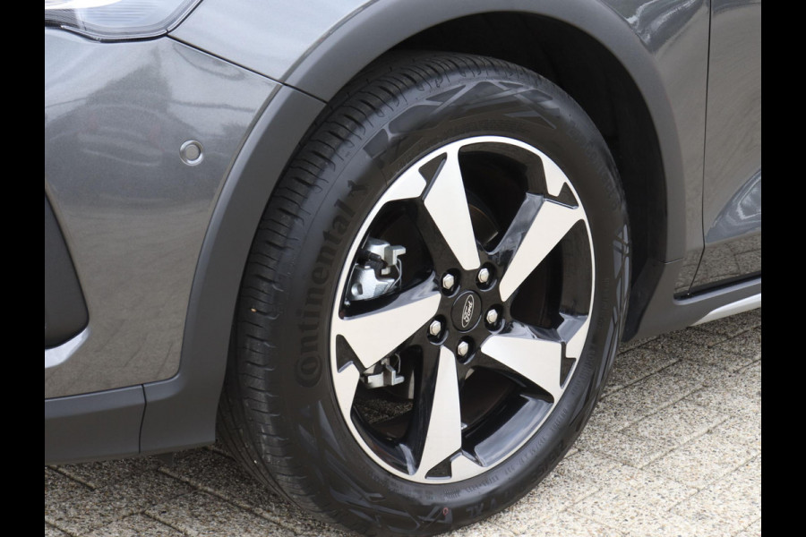 Ford Focus 1.0 EcoBoost 155pk Automaat Active X Ford Focus 1.0 EcoBoost 155pk Hybrid Automaat Active X Navigatie Climate Control Camera Parkeer sensoren B&O Dab Lichtmetalen velgen