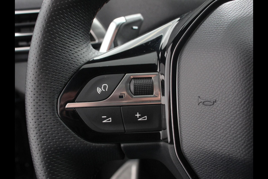 Peugeot 3008 1.2 Puretech 130pk Automaat GT Line Climate Control Navigatie Apple Carplay/Android Auto Parkeer sensoren V+A Camera Full LED 18"  Lichtmetalen Velgen