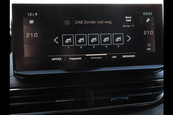 Peugeot 3008 1.2 Puretech 130pk Automaat GT Line Climate Control Navigatie Apple Carplay/Android Auto Parkeer sensoren V+A Camera Full LED 18"  Lichtmetalen Velgen