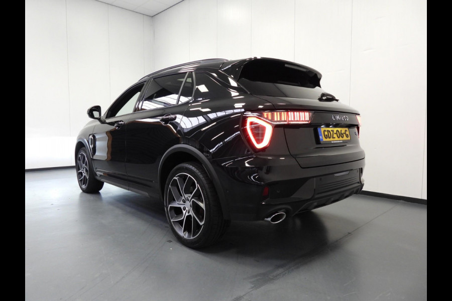 Lynk & Co 01 1.5 PHEV BlackLine STUURVERW./360CAM/SCHUIFDAK/LED/20"LMV!