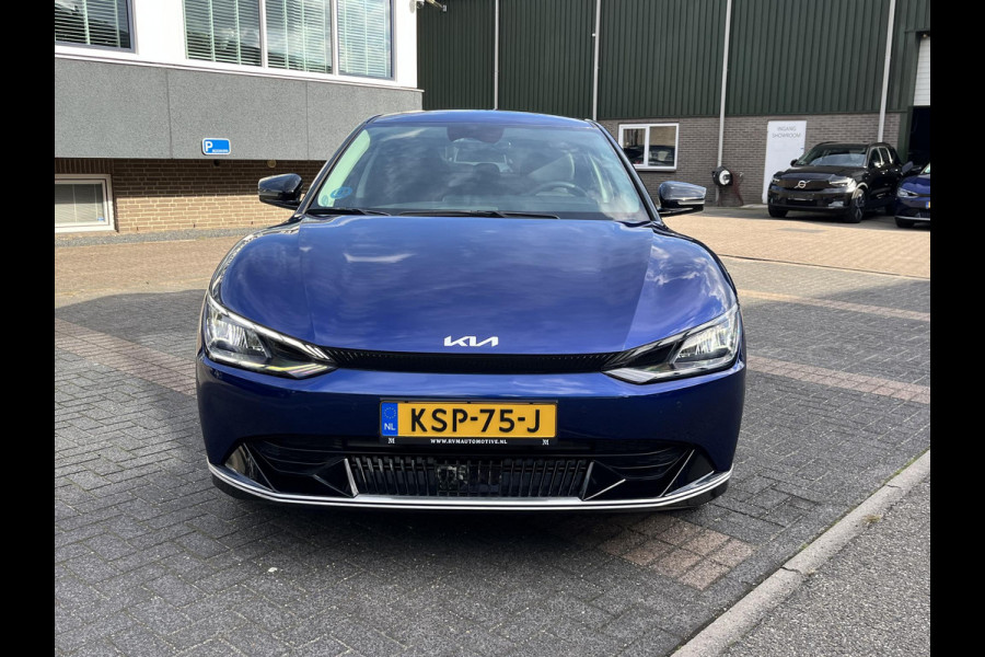 Kia Ev6 Light 77.4 kWh SOH 100% | 3.000KM UNIEKE KM-STAND | KIA DEALER ONDERHOUDEN | 1E EIGENAAR | LEDEREN BEKLEDING | CAMERA | ADAPTIVE CRUISE | KIA GARANTIE TOT 10-2030 | BTW VERREKENBAAR