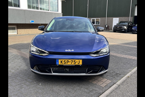 Kia Ev6 Light 77.4 kWh SOH 100% | 3.000KM UNIEKE KM-STAND | KIA DEALER ONDERHOUDEN | 1E EIGENAAR | LEDEREN BEKLEDING | CAMERA | ADAPTIVE CRUISE | KIA GARANTIE TOT 10-2030 | BTW VERREKENBAAR