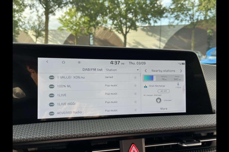 Kia Ev6 Light 77.4 kWh SOH 100% | 3.000KM UNIEKE KM-STAND | KIA DEALER ONDERHOUDEN | 1E EIGENAAR | LEDEREN BEKLEDING | CAMERA | ADAPTIVE CRUISE | KIA GARANTIE TOT 10-2030 | BTW VERREKENBAAR
