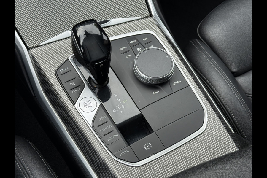 BMW 3 Serie Touring 320i High Executive Edition | M-Sport | Apple Carplay | Leder | Camera