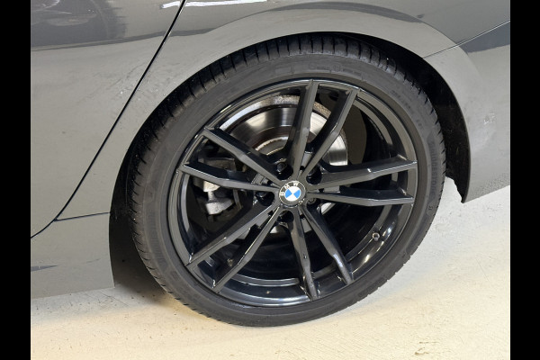 BMW 3 Serie Touring 320i High Executive Edition | M-Sport | Apple Carplay | Leder | Camera