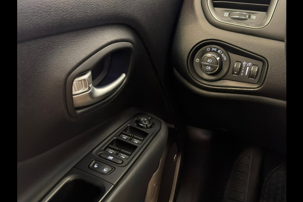 Jeep Renegade 1.3T-e Freedom / Pano / Leder / Beats / CarPlay