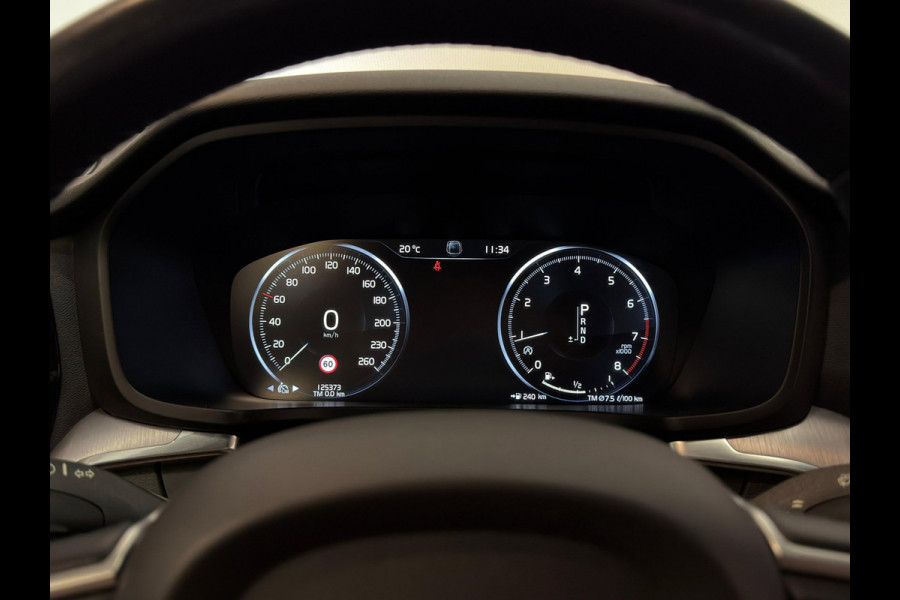 Volvo V60 2.0 T5 Momentum / NL-auto / Leder / CarPlay / Trekhaak