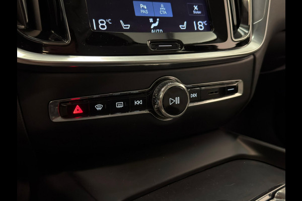Volvo V60 2.0 T5 Momentum / NL-auto / Leder / CarPlay / Trekhaak