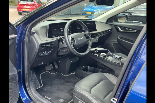 Kia Ev6 Light 77.4 kWh SOH 100% | TREKHAAK | KIA DEALER ONDERHOUDEN | 1E EIGENAAR | LEDEREN BEKLEDING | CAMERA | ADAPTIVE CRUISE | KIA GARANTIE TOT 10-2030 | BTW VERREKENBAAR
