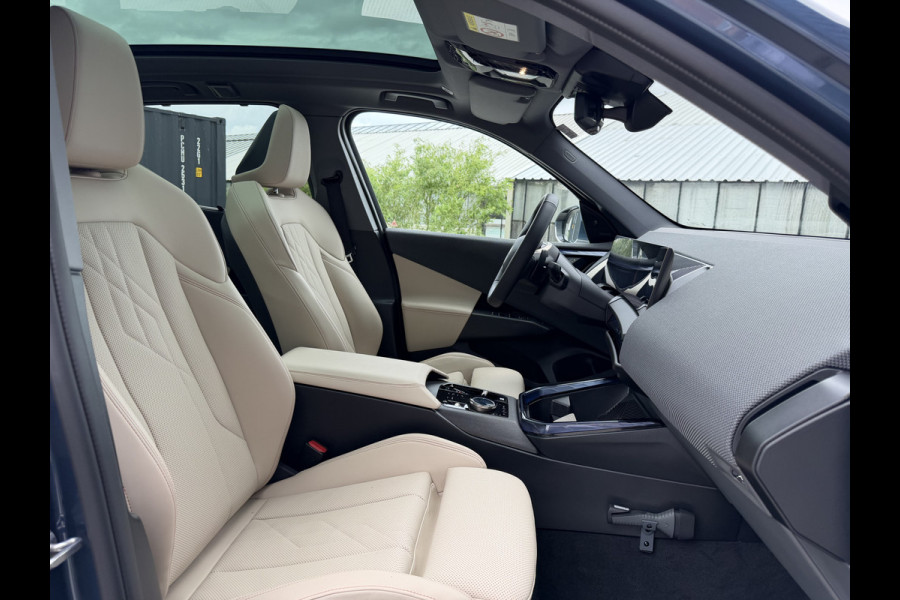 BMW X3 30e xDrive | Panorama dak | Head-Up | 360 Camera | Harman Kardon