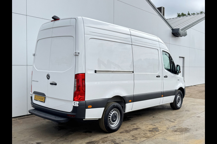 Mercedes-Benz eSprinter 314 Pro 81kWh Nieuw model! 313km WLTP 2000kg Trekvermogen L2 115kw Snelladen Adaptieve Cruise Widescreen Camera