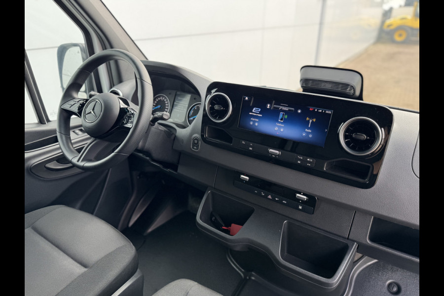 Mercedes-Benz eSprinter 314 Pro 81kWh Nieuw model! 313km WLTP 2000kg Trekvermogen L2 115kw Snelladen Adaptieve Cruise Widescreen Camera