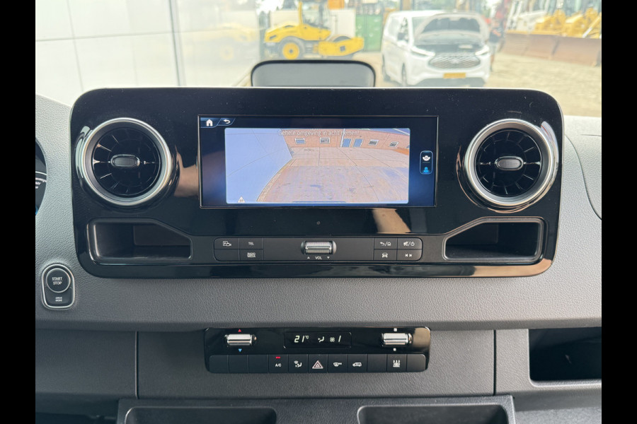 Mercedes-Benz eSprinter 314 Pro 81kWh Nieuw model! 313km WLTP 2000kg Trekvermogen L2 115kw Snelladen Adaptieve Cruise Widescreen Camera