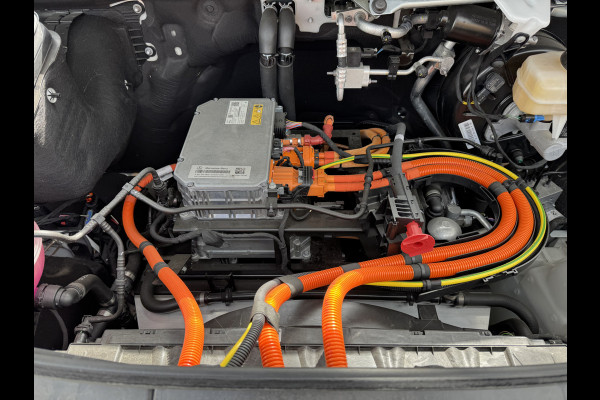 Mercedes-Benz eSprinter 314 Pro 81kWh Nieuw model! 313km WLTP 2000kg Trekvermogen L2 115kw Snelladen Adaptieve Cruise Widescreen Camera