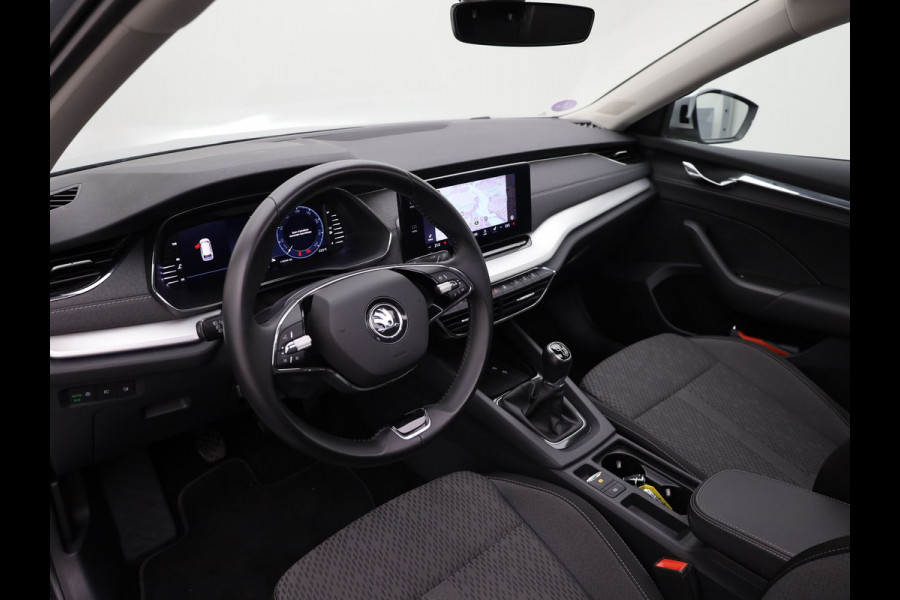 Škoda Octavia Combi 1.0 TSI Business Edition Plus | Panodak | Trekhaak elk. wegkl. | Camera | Elk. A-klep | Prijs Rijklaar!!