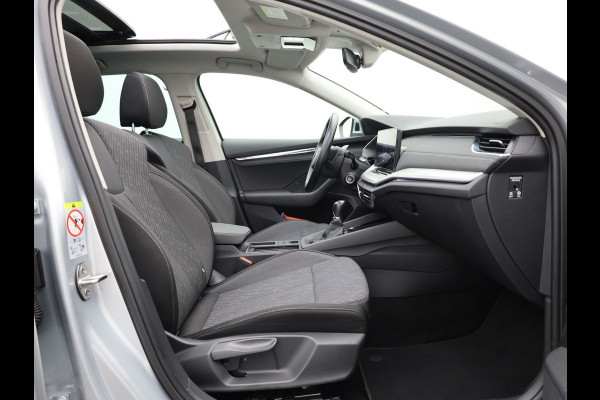 Škoda Octavia Combi 1.0 TSI Business Edition Plus | Panodak | Trekhaak elk. wegkl. | Camera | Elk. A-klep | Prijs Rijklaar!!