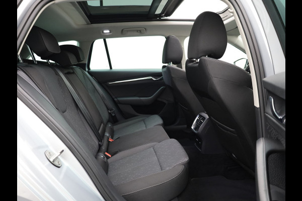 Škoda Octavia Combi 1.0 TSI Business Edition Plus | Panodak | Trekhaak elk. wegkl. | Camera | Elk. A-klep | Prijs Rijklaar!!