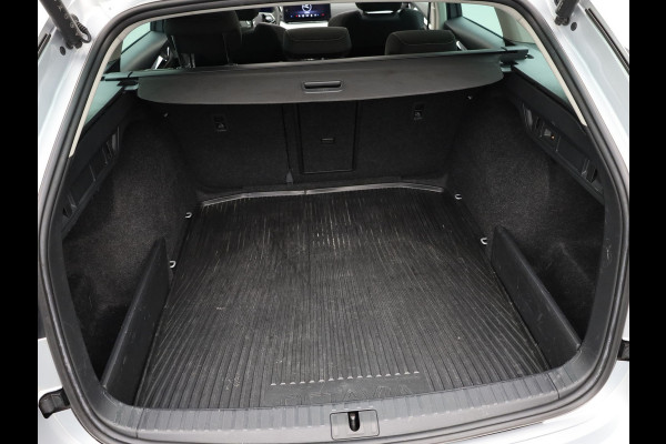Škoda Octavia Combi 1.0 TSI Business Edition Plus | Panodak | Trekhaak elk. wegkl. | Camera | Elk. A-klep | Prijs Rijklaar!!