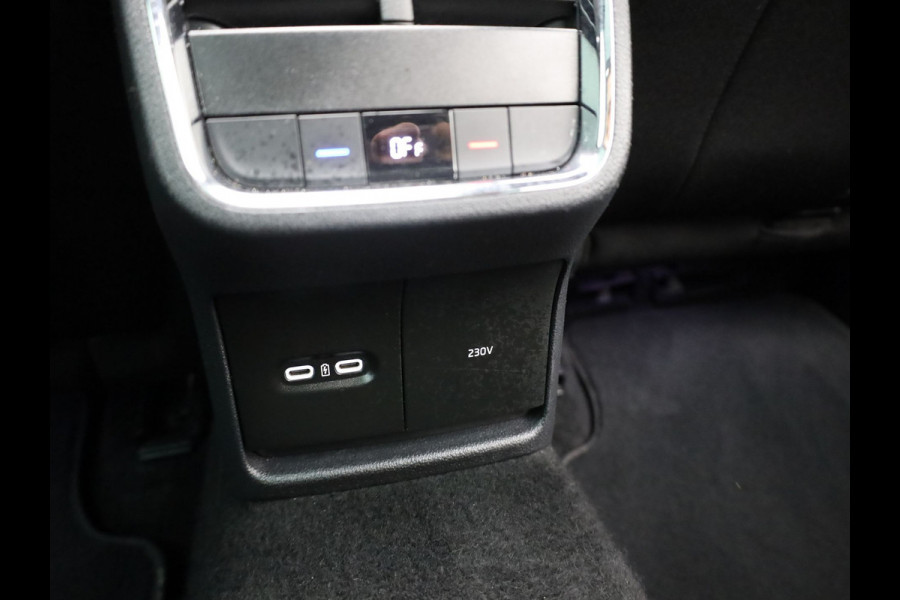Škoda Octavia Combi 1.0 TSI Business Edition Plus | Panodak | Trekhaak elk. wegkl. | Camera | Elk. A-klep | Prijs Rijklaar!!