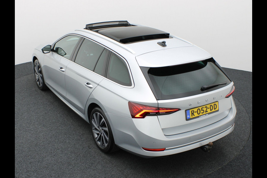 Škoda Octavia Combi 1.0 TSI Business Edition Plus | Panodak | Trekhaak elk. wegkl. | Camera | Elk. A-klep | Prijs Rijklaar!!