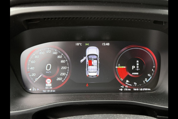 Volvo XC40 1.5 T5 Recharge R-Design 20 INCH | LEDEREN BEKLEDING | ELEKTRISCHE TREKHAAK | CAMERA | STOEL + STUURVERWARMING | ELEKTRISCHE ACHTERKLEP | ONDERHOUD GEHAD | ALL-IN PRIJS INCL. 12 MND BOVAG GARANTIE