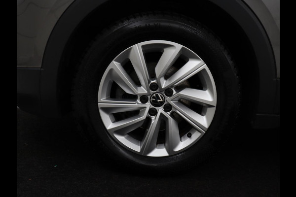 Volkswagen T-Cross 1.0 TSI Life Business | Carplay | Full LED | Keyless | Adaptive cruise | Navigatie | Parkeerhulp | Climate control | Parkeerhulp | Dodehoek detectie | Bluetooth