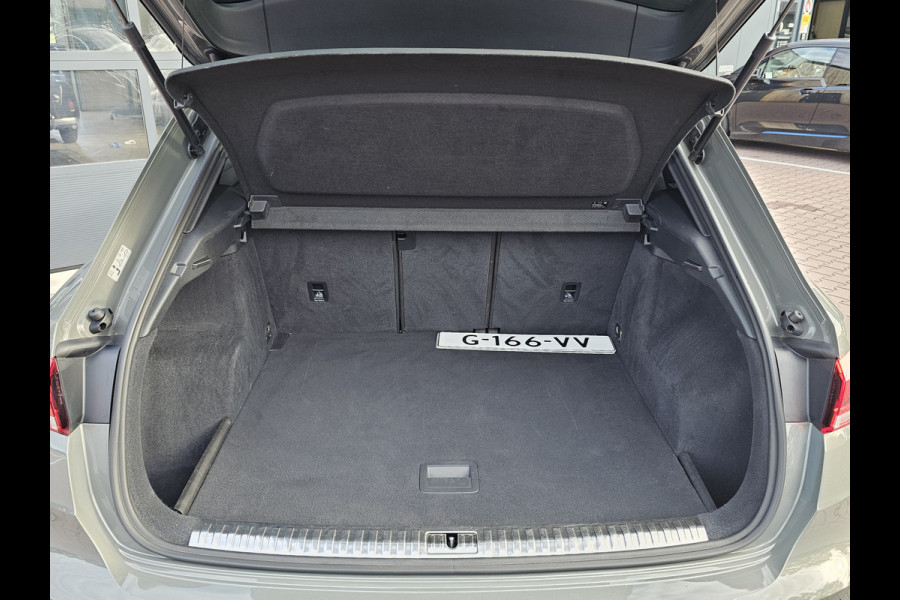 Audi Q3 35 TFSI S Line Pro Line | Automaat | Trekhaak | Stoelverwarming | MMI Plus | Virtual | Elek. achterklep |