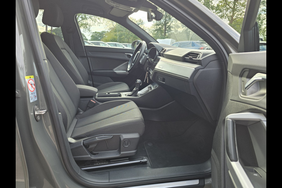 Audi Q3 35 TFSI S Line Pro Line | Automaat | Trekhaak | Stoelverwarming | MMI Plus | Virtual | Elek. achterklep |