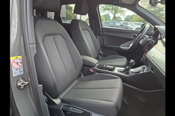 Audi Q3 35 TFSI S Line Pro Line | Automaat | Trekhaak | Stoelverwarming | MMI Plus | Virtual | Elek. achterklep |