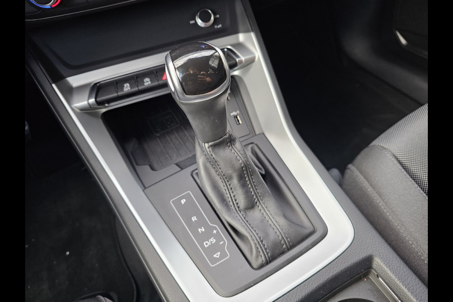 Audi Q3 35 TFSI S Line Pro Line | Automaat | Trekhaak | Stoelverwarming | MMI Plus | Virtual | Elek. achterklep |