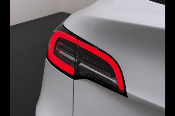Tesla Model Y Long Range AWD 75 kWh SOH 94,8% | TESLA FABRIEKSGARANTIE TOT 2028 OF 80.000KM! | FABRIEKSGARANTIE OP ACCU & AANDRIJFLIJN TOT 2032 OF 192.000 KM|