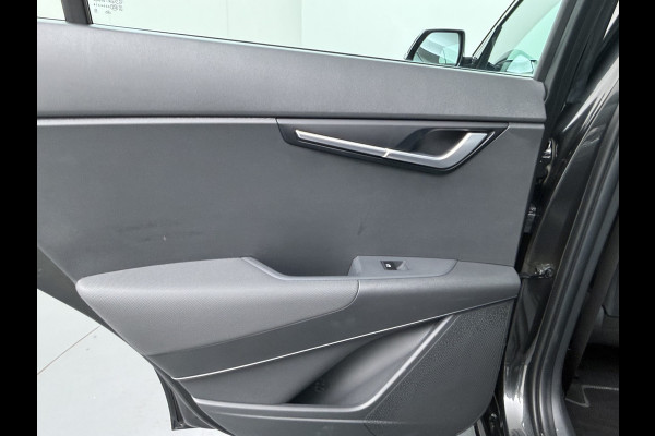 Kia Niro 1.6 GDi Hybrid DynamicLine - Climate Control - Adaptieve Cruise Control - Lichtmetalen Velgen - Navigatie - Fabrieksgarantie tot 05-2032