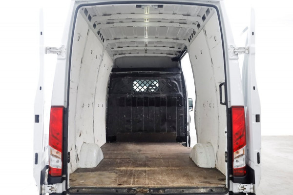 Iveco Daily 35S16 160pk E6 L2H2 HiMatic Automaat Airco/Camera/Trekhaak 3500kg 02-2018
