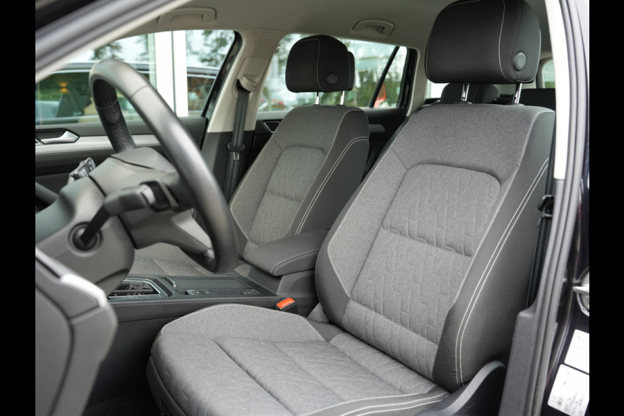 Volkswagen Passat Variant 1.5 TSI Business | Voorruit verwarmbaar en warmtewerend | LED | Draadloze telefoonlader |