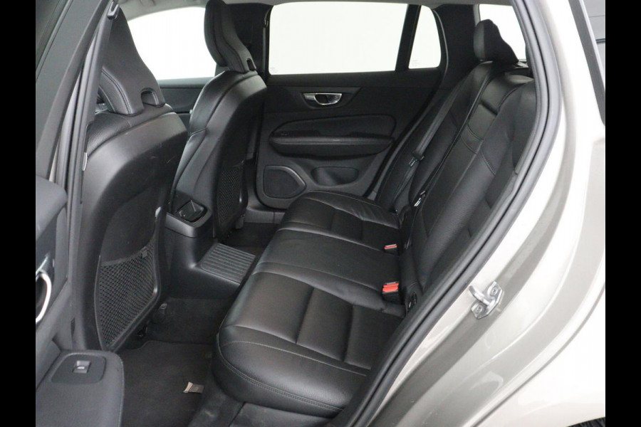 Volvo V60 2.0 T6 Recharge AWD Inscription | Trekhaak | SOH 81% | Stoelverwarming | Harman/Kardon | Leder | Camera | Adaptive cruise | Carplay | Keyless | Memory | Navigatie | Full LED | Stuurverwarming | PHEV | Plug in