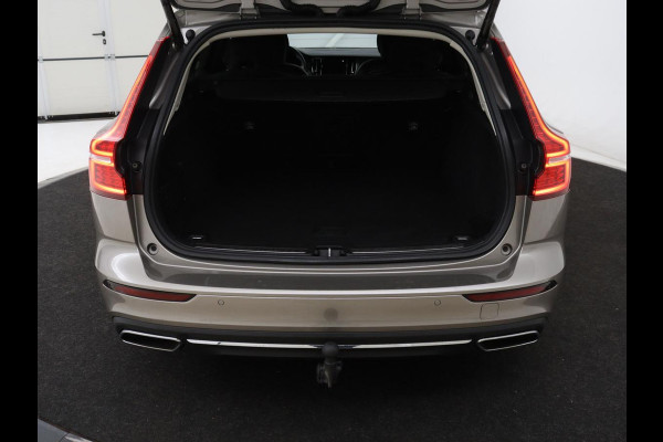 Volvo V60 2.0 T6 Recharge AWD Inscription | Trekhaak | SOH 81% | Stoelverwarming | Harman/Kardon | Leder | Camera | Adaptive cruise | Carplay | Keyless | Memory | Navigatie | Full LED | Stuurverwarming | PHEV | Plug in