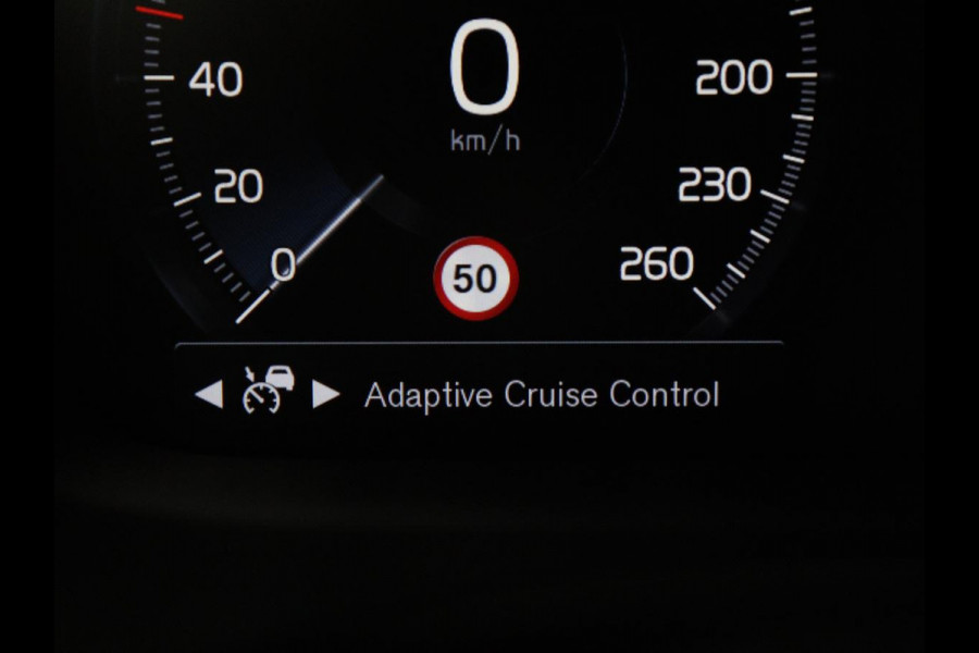 Volvo V60 2.0 T6 Recharge AWD Inscription | Trekhaak | SOH 81% | Stoelverwarming | Harman/Kardon | Leder | Camera | Adaptive cruise | Carplay | Keyless | Memory | Navigatie | Full LED | Stuurverwarming | PHEV | Plug in