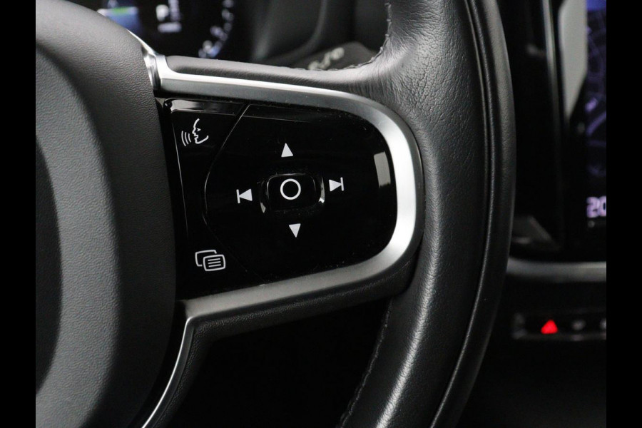 Volvo V60 2.0 T6 Recharge AWD Inscription | Trekhaak | SOH 81% | Stoelverwarming | Harman/Kardon | Leder | Camera | Adaptive cruise | Carplay | Keyless | Memory | Navigatie | Full LED | Stuurverwarming | PHEV | Plug in