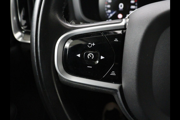 Volvo V60 2.0 T6 Recharge AWD Inscription | Trekhaak | SOH 81% | Stoelverwarming | Harman/Kardon | Leder | Camera | Adaptive cruise | Carplay | Keyless | Memory | Navigatie | Full LED | Stuurverwarming | PHEV | Plug in