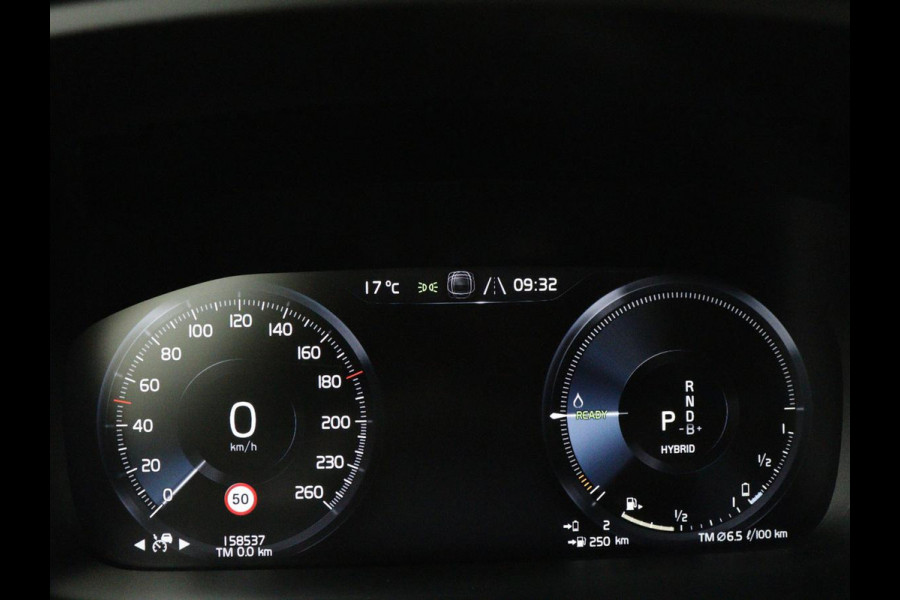 Volvo V60 2.0 T6 Recharge AWD Inscription | Trekhaak | SOH 81% | Stoelverwarming | Harman/Kardon | Leder | Camera | Adaptive cruise | Carplay | Keyless | Memory | Navigatie | Full LED | Stuurverwarming | PHEV | Plug in