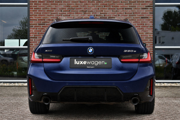BMW 3 Serie Touring 330e xDrive M-Sport Pro Pano DA-Prof 360 HUD H/K E-zetels 19inch