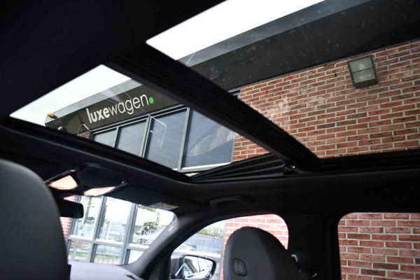 BMW 3 Serie Touring 330e xDrive M-Sport Pro Pano DA-Prof 360 HUD H/K E-zetels 19inch