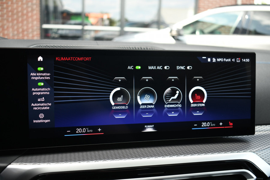 BMW 3 Serie Touring 330e xDrive M-Sport Pro Pano DA-Prof 360 HUD H/K E-zetels 19inch