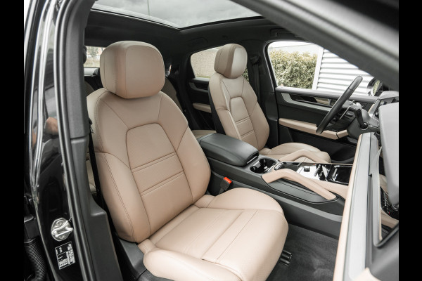 Porsche Cayenne Coupé 3.0 E-Hybrid | SportDesign | Luchtvering | Sportuitlaat | BOSE |