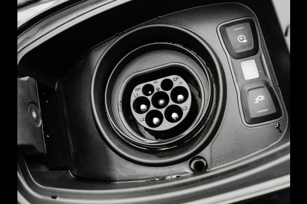 Porsche Cayenne Coupé 3.0 E-Hybrid | SportDesign | Luchtvering | Sportuitlaat | BOSE |