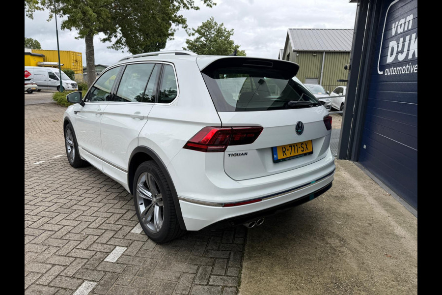 Volkswagen Tiguan 1.5 TSI ACT R-LINE AUTOMAAT Trekhaak Head UP display Navigatie Automatische Airco LMV Adaptief Cruise control